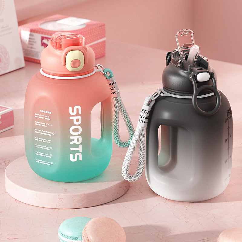 1.7L Super Capacity Gradient Plastic Water Cup With Straw Sports Fitness Water Bottle